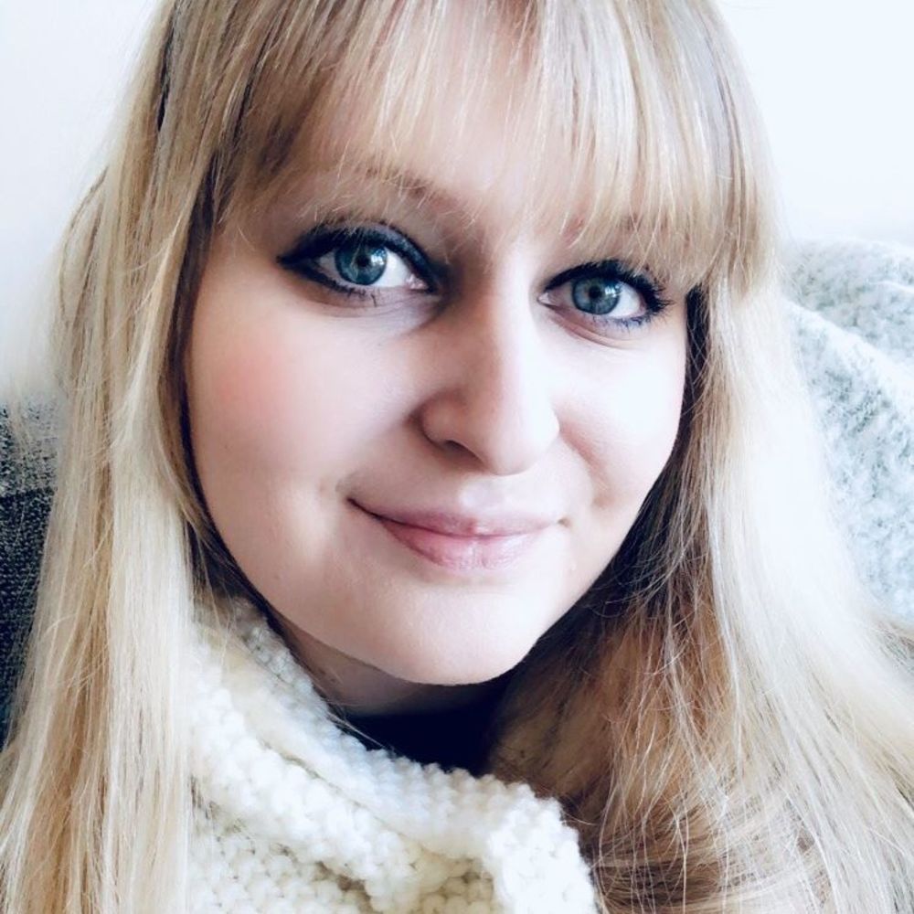 Meet your Posher, Alina